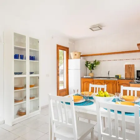 Ferienwohnung Fuer 4 Personen Ca 60 Qm In Son Carri, Menorca Westkueste Von Menorca
